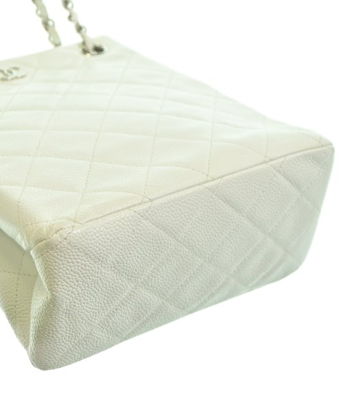 CHANEL（シャネル）ショルダーバッグ 白 サイズ:- レディース/2200639826042