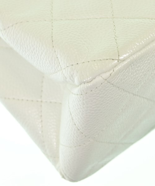 CHANEL（シャネル）ショルダーバッグ 白 サイズ:- レディース/2200639826042