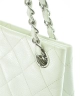 CHANEL（シャネル）ショルダーバッグ 白 サイズ:- レディース/2200639826042