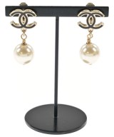 CHANEL ピアス・イヤリング