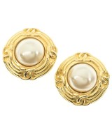 CHANEL ピアス・イヤリング