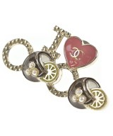 CHANEL ブローチ・コサージュ