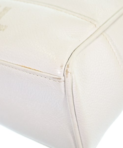 CHANEL（シャネル）ショルダーバッグ 白 サイズ:- レディース/2200612987012