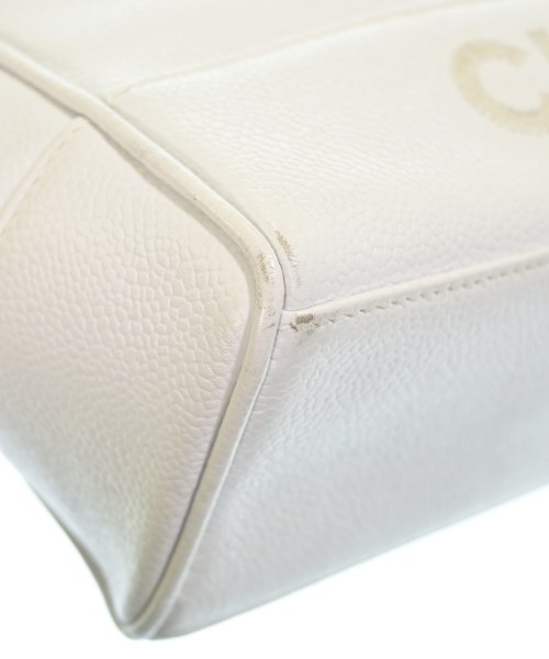 CHANEL（シャネル）ショルダーバッグ 白 サイズ:- レディース/2200612987012