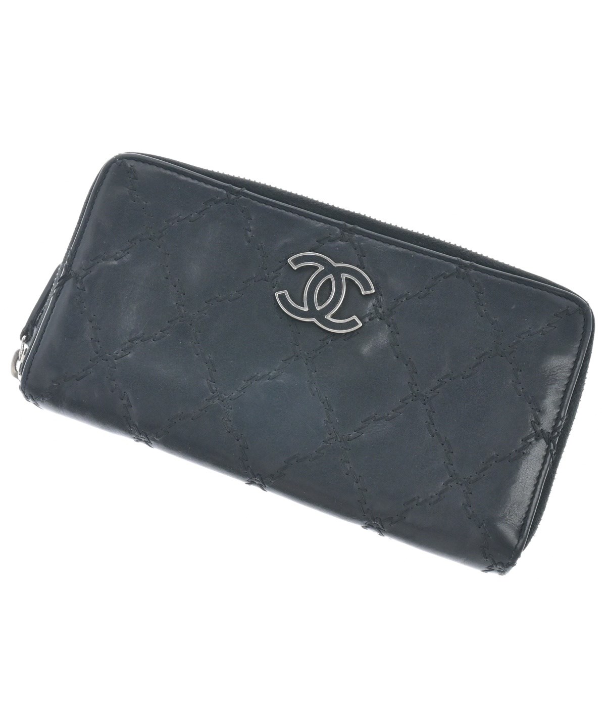 CHANEL ブラック 財布 Chanel Matelasse Quilted Black Zippy Wallet, cc logo, quilted