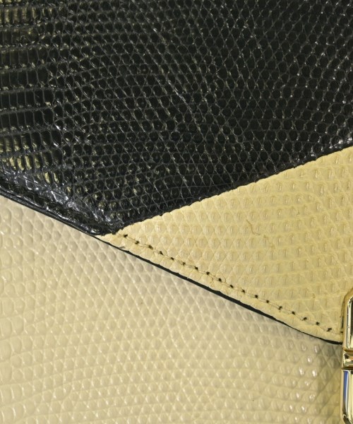 CHANEL（シャネル）ショルダーバッグ 白 サイズ:- レディース/2200616518021