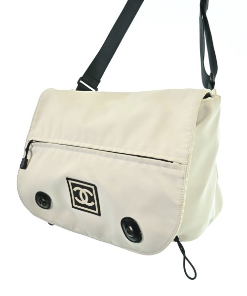 CHANEL（シャネル）ショルダーバッグ 白 サイズ:- レディース/2200591178036
