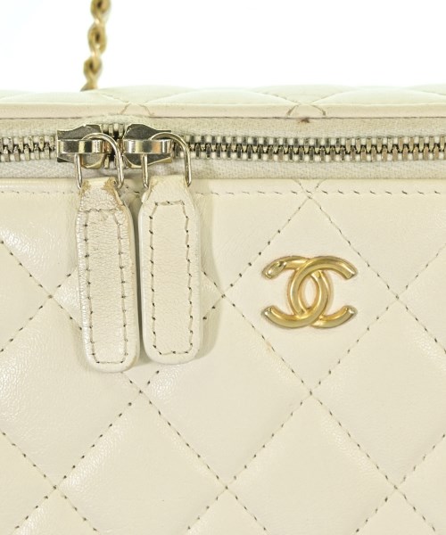 CHANEL（シャネル）ショルダーバッグ 白 サイズ:- レディース/2200713954180