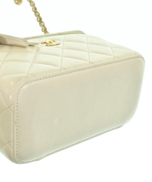 CHANEL（シャネル）ショルダーバッグ 白 サイズ:- レディース/2200713954180