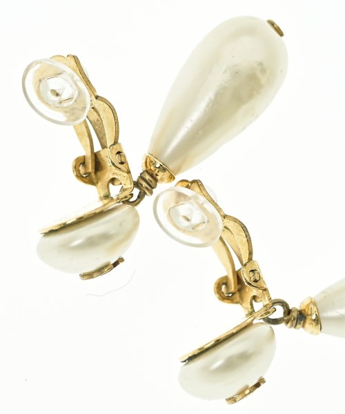 CHANEL（シャネル）ピアス・イヤリング 白 サイズ:- レディース/2200651235037