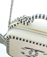 CHANEL（シャネル）ショルダーバッグ 白 サイズ:- レディース/2200706782035