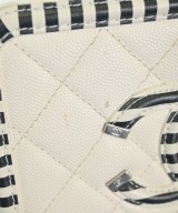 CHANEL（シャネル）ショルダーバッグ 白 サイズ:- レディース/2200706782035