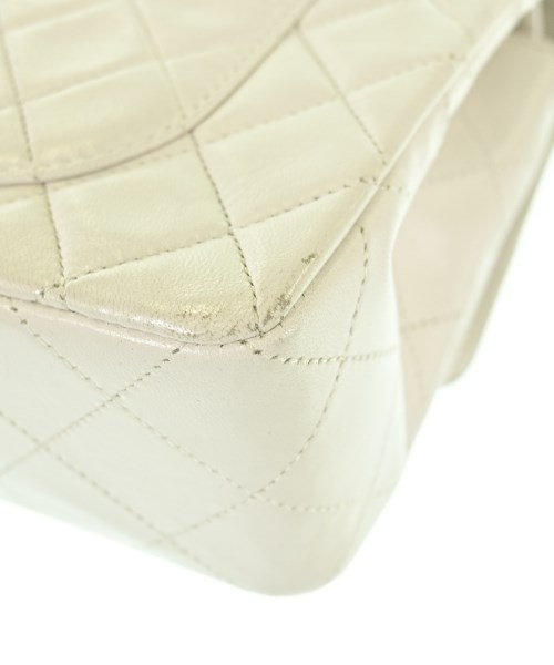 CHANEL（シャネル）ショルダーバッグ 白 サイズ:- レディース/2200703883056