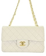 CHANEL（シャネル）ショルダーバッグ 白 サイズ:- レディース/2200703883056