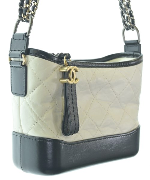CHANEL（シャネル）ショルダーバッグ 白 サイズ:- レディース/2200665243028