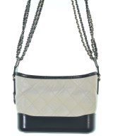 CHANEL（シャネル）ショルダーバッグ 白 サイズ:- レディース/2200665243028