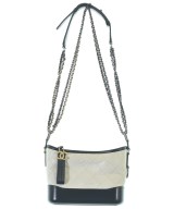 CHANEL（シャネル）ショルダーバッグ 白 サイズ:- レディース/2200665243028