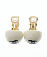 CHANEL（シャネル）ピアス・イヤリング 白 サイズ:- レディース/2200665515071