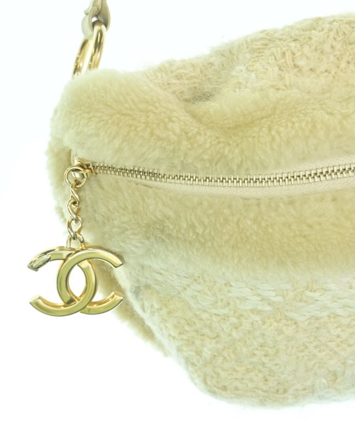 CHANEL（シャネル）ショルダーバッグ ベージュ サイズ:- レディース/2200721316253