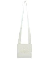 CHANEL（シャネル）ショルダーバッグ 白 サイズ:- レディース/2200724126217