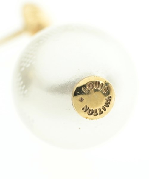 LOUIS VUITTON（ルイヴィトン）ピアス・イヤリング 白 サイズ:- レディース/2200621411713