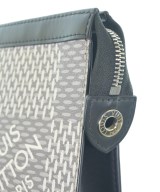 LOUIS VUITTON（ルイヴィトン）クラッチバッグ グレー サイズ:MM レディース/2200603106026