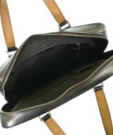 LOUIS VUITTON（ルイヴィトン）ビジネスバッグ グレー サイズ