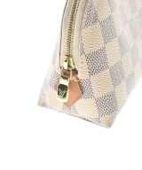 LOUIS VUITTON（ルイヴィトン）ポーチ 白 サイズ:- レディース/2200648581017