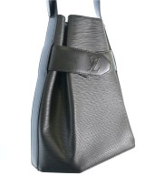 LOUIS VUITTON（ルイヴィトン）ショルダーバッグ 黒 サイズ:- レディース/2200668398466