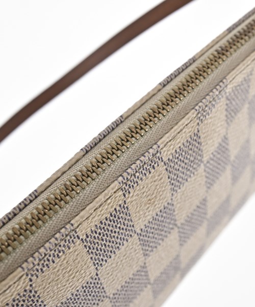 LOUIS VUITTON（ルイヴィトン）ポーチ 白 サイズ:- レディース/2200685032404