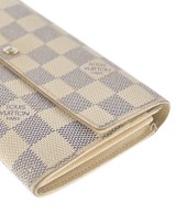 LOUIS VUITTON（ルイヴィトン）財布・コインケース ベージュ サイズ:- レディース/2200688689360