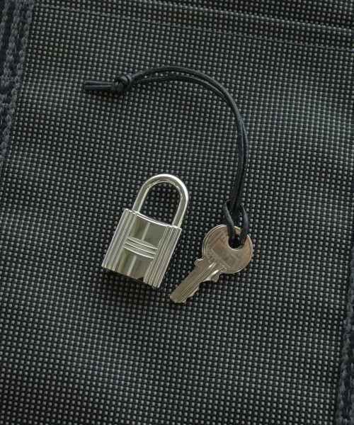 HERMES（エルメス）トートバッグ グレー サイズ:GM レディース/2200633429201