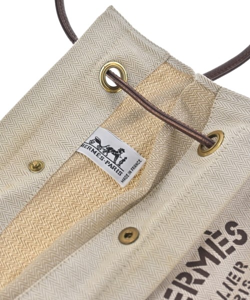 HERMES（エルメス）ショルダーバッグ 白 サイズ:PM レディース/2200649433414