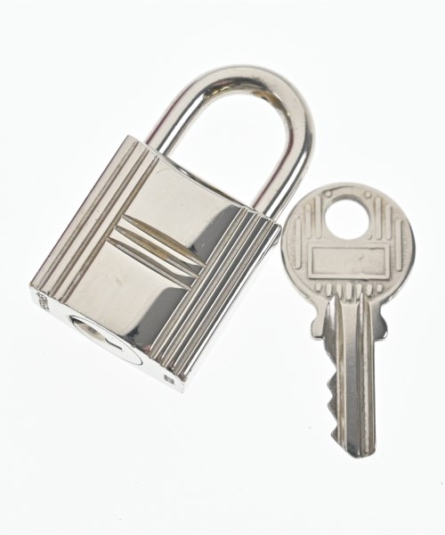 HERMES（エルメス）トートバッグ 赤 サイズ:- レディース/2200652144765