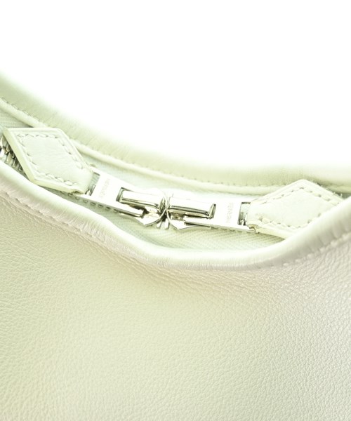 HERMES（エルメス）ショルダーバッグ 白 サイズ:PM レディース/2200716168126