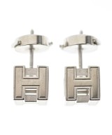 HERMES（エルメス）ピアス 白 サイズ:- レディース/2200722313244