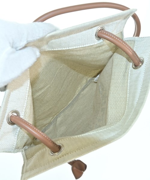 HERMES（エルメス）ショルダーバッグ 白 サイズ:- レディース/2200676234121