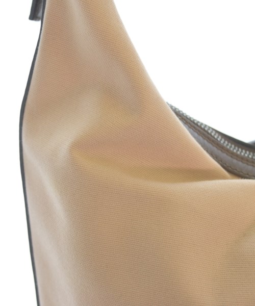 GUCCI（グッチ）ショルダーバッグ ベージュ サイズ:- レディース/2200633834166