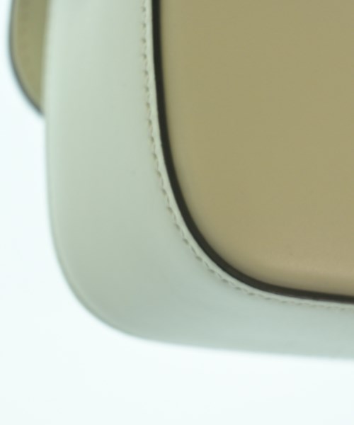 GUCCI（グッチ）ショルダーバッグ 白 サイズ:- レディース/2200612104051