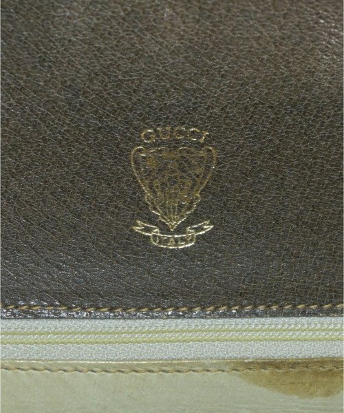 GUCCI（グッチ）ショルダーバッグ 茶 サイズ:4(L位) レディース/2200613171045