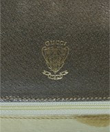 GUCCI（グッチ）ショルダーバッグ 茶 サイズ:4(L位) レディース/2200613171045