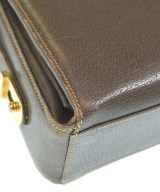 GUCCI（グッチ）ショルダーバッグ 茶 サイズ:4(L位) レディース/2200613171045