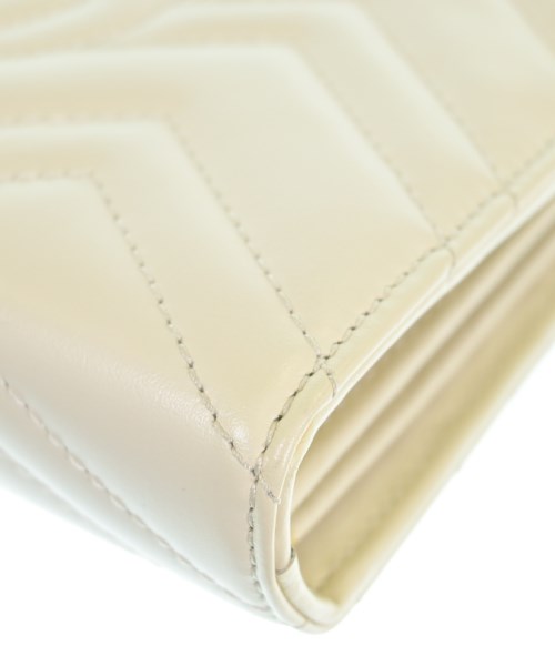 GUCCI（グッチ）ショルダーバッグ 白 サイズ:- レディース/2200614501100