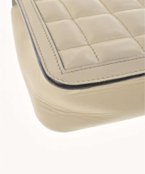 GUCCI（グッチ）ショルダーバッグ 白 サイズ:- レディース/2200600417606