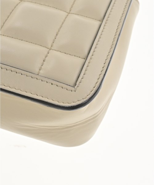 GUCCI（グッチ）ショルダーバッグ 白 サイズ:- レディース/2200600417606