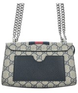 GUCCI（グッチ）ショルダーバッグ 白 サイズ:- レディース/2200602772031