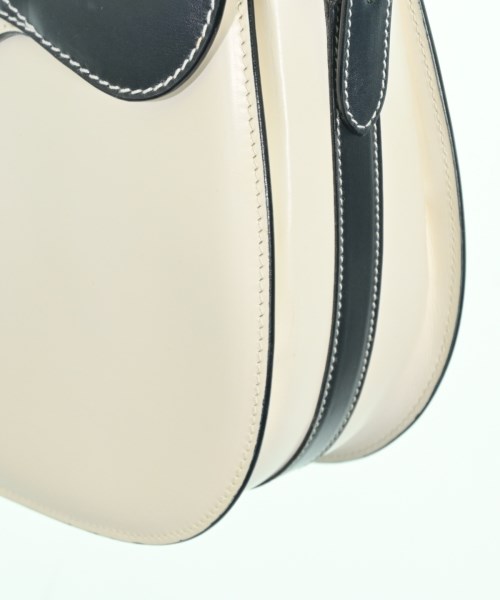 GUCCI（グッチ）ショルダーバッグ 白 サイズ:- レディース/2200602985066