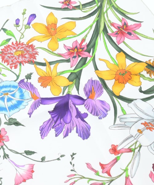 GUCCI（グッチ）バンダナ・スカーフ 白 サイズ:- レディース/2200656775019