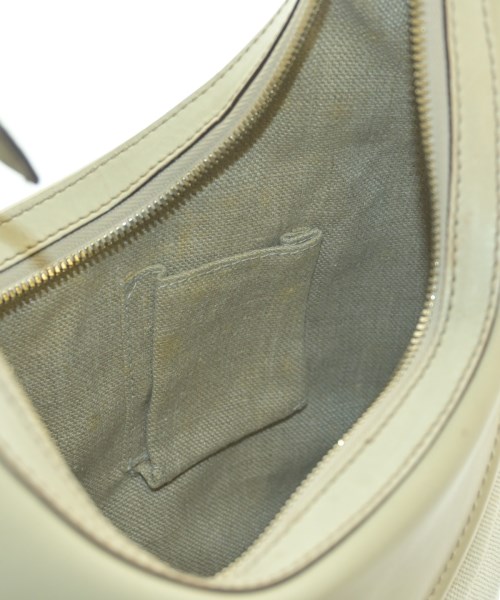 GUCCI（グッチ）ショルダーバッグ 白 サイズ:- レディース/2200656860661