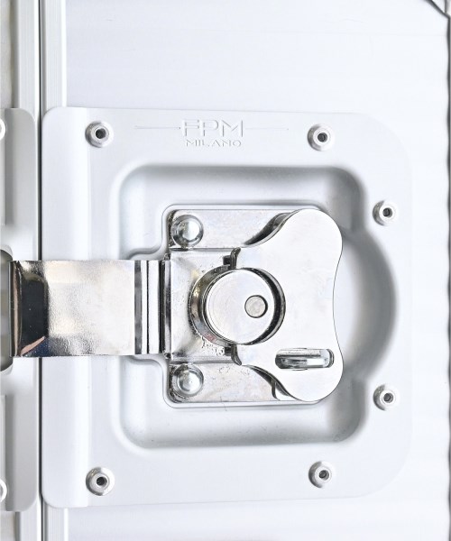 GUCCI（グッチ）キャリーケース・スーツケース シルバー サイズ:- レディース/2200666977014